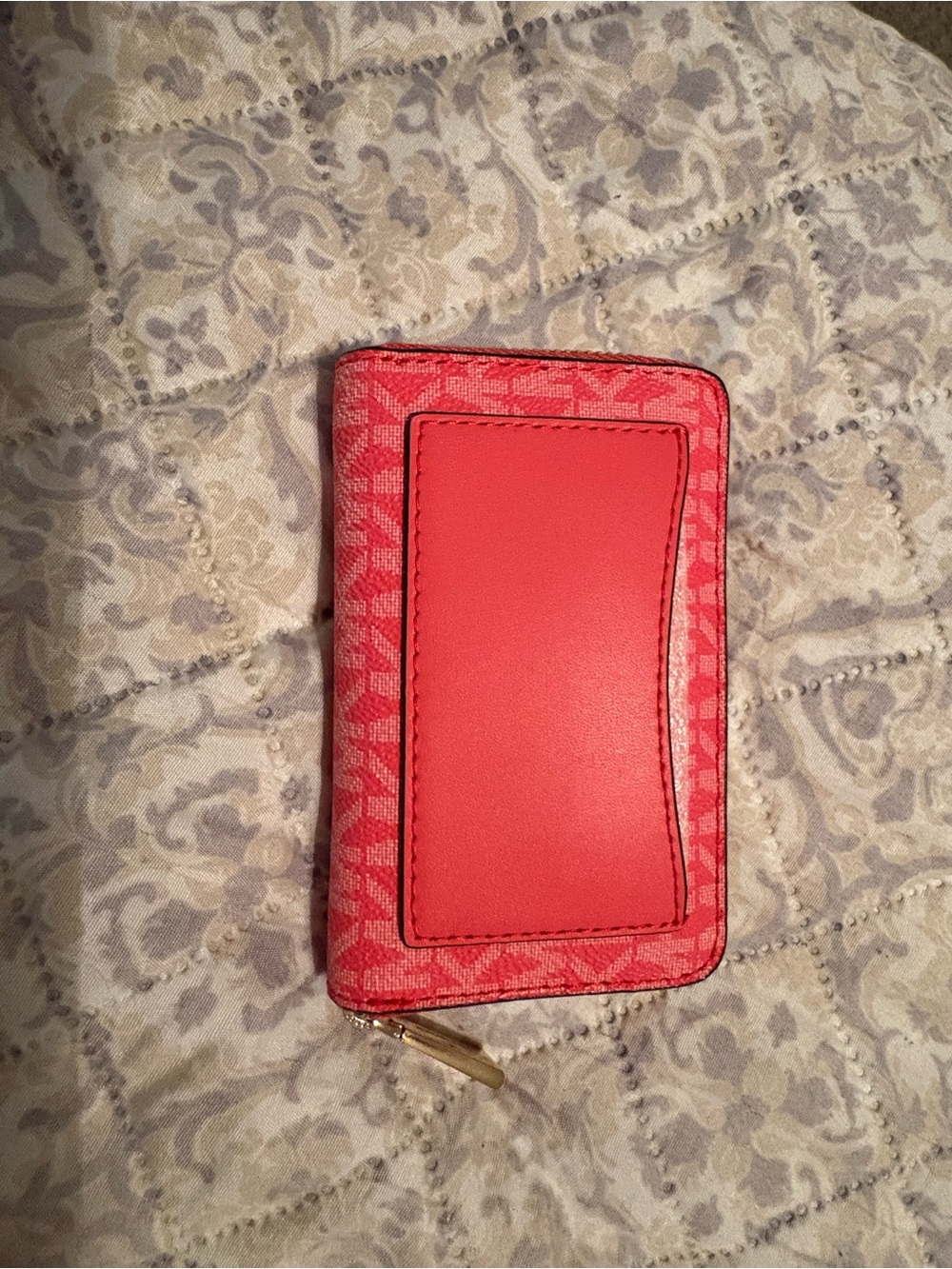 Michael Kors Coral Pink/Red Signature Zip Card Holder - Picture 2 of 4